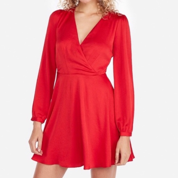 Express Dresses & Skirts - ‼️5/$25‼️ 🎉❤️EXPRESS red fit and flare dress!